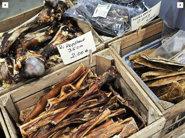 friandises pour chiens au spectacle