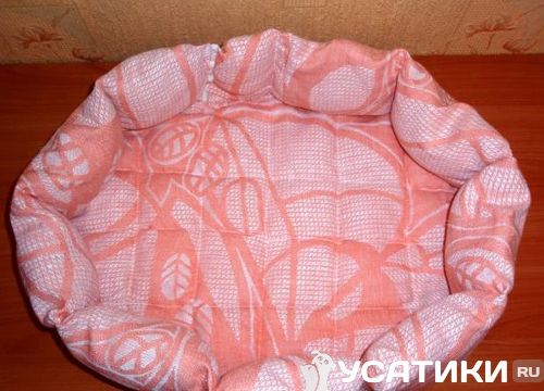 Cousez le côté au bas de la chaise longue.