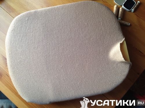 Découpez les pièces pour qu'elles s'adaptent à la taille du fond.