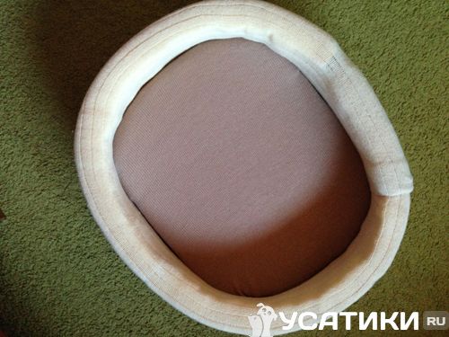 Placez le bas du lit contre les côtés