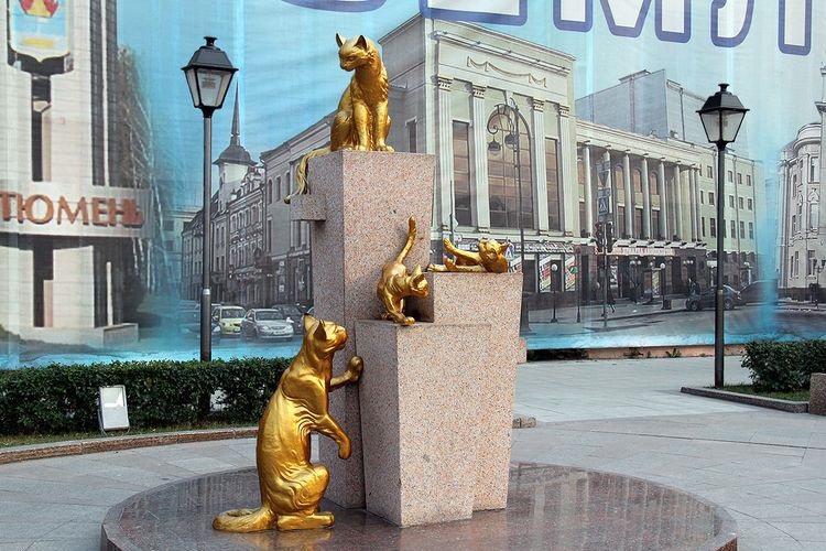 sculptures de chats