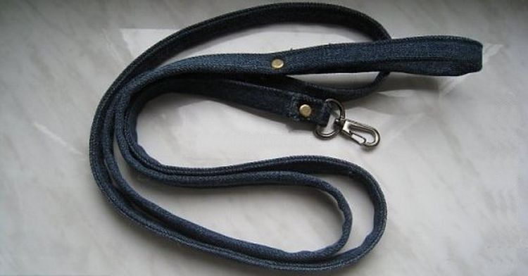 Nous fixons le mousqueton