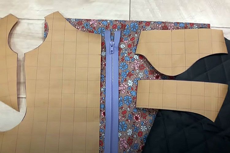 Patron et tissu pour la combinaison